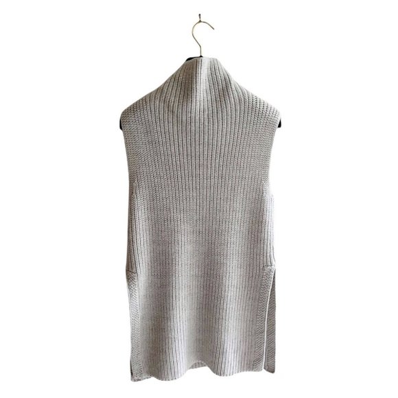 Aritzia Gray Sleeveless Turtleneck Sweater - Picture 5 of 7